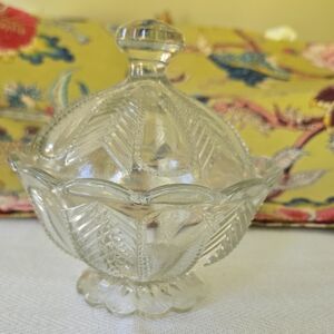 CLOSET CLEAN OUT!!  Vintage Cut Glass Herringbone Patterned Bowl